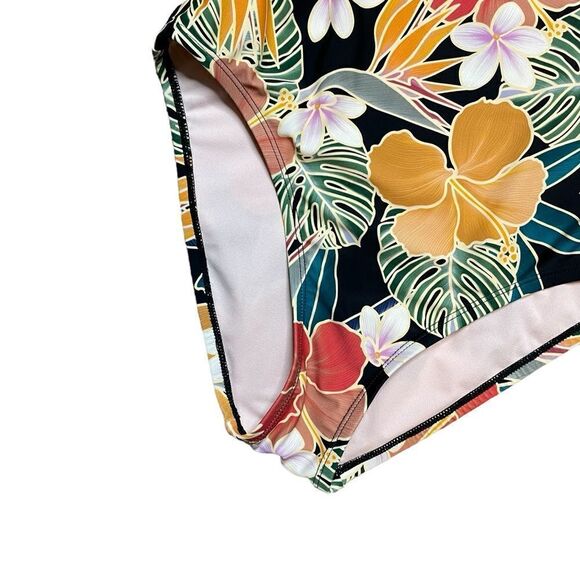 HURLEY One Piece Swimsuit Size Medium - Picture 3 of 6